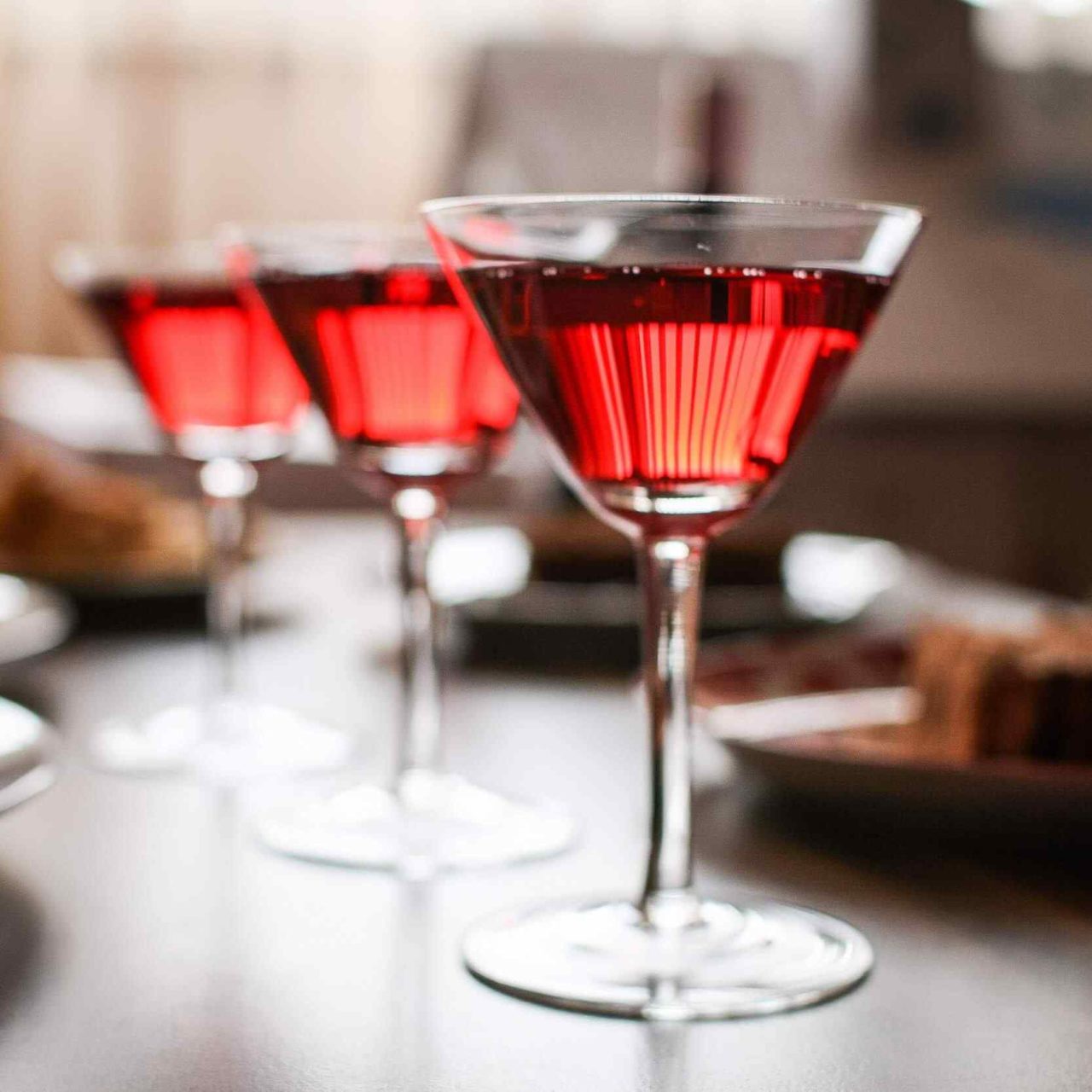 https://www.locfind.eu/wp-content/uploads/2017/10/wine-bars-8-1280x1280.jpg